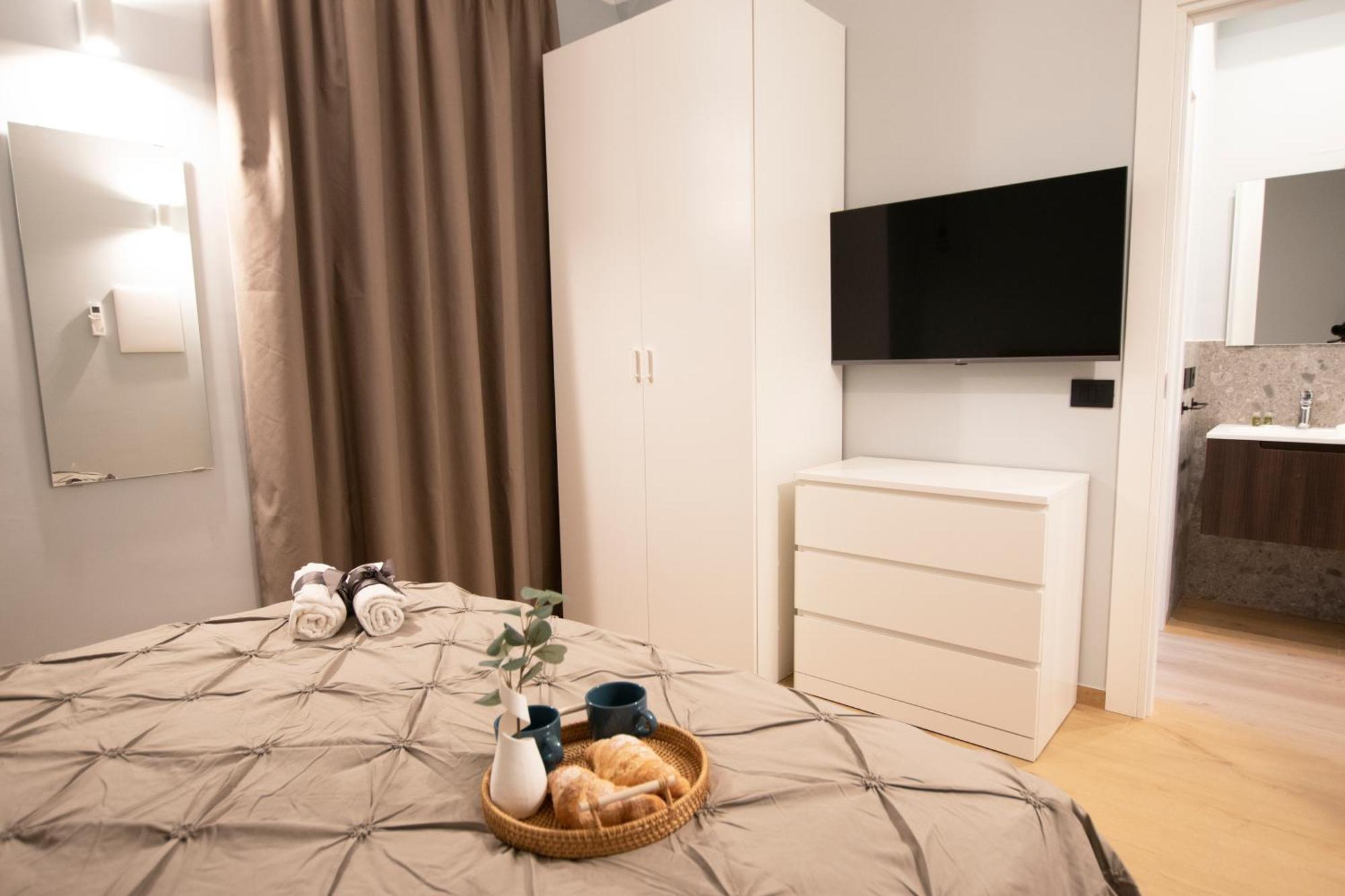 Apartamento Ihost Luxury -Private Parking- Plana 4 Milán Exterior foto